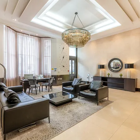 130 Queen's Gate 5*