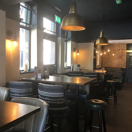 Hostel Publove @ The Steam Engine,waterloo *