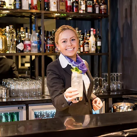 Mercure Hyde Park Hotel 4*