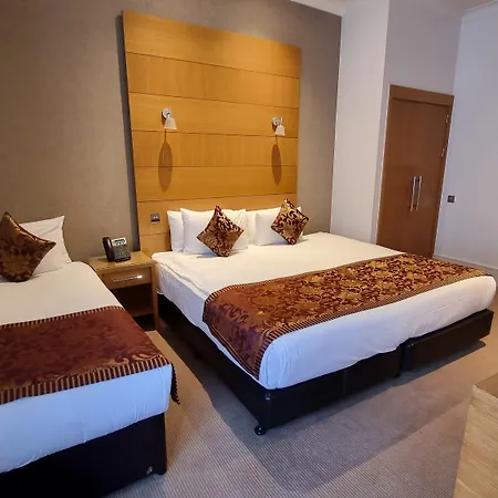 The Park Grand Plaza Kensington 4*