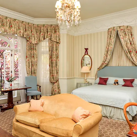 The Chelsea Townhouse By Iconic Luxury Hotel