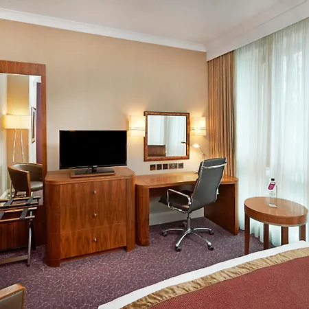 Hotel Crowne Plaza London By Ihg Ealing