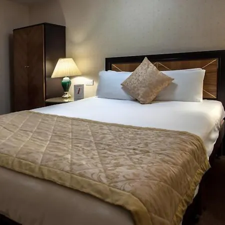 Hampstead Britannia 3*