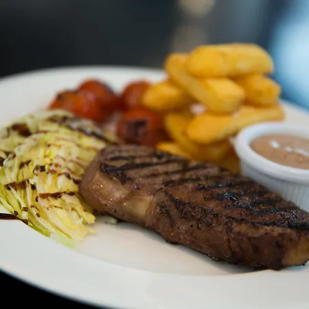Express Stratford By Ihg Hotel 3*