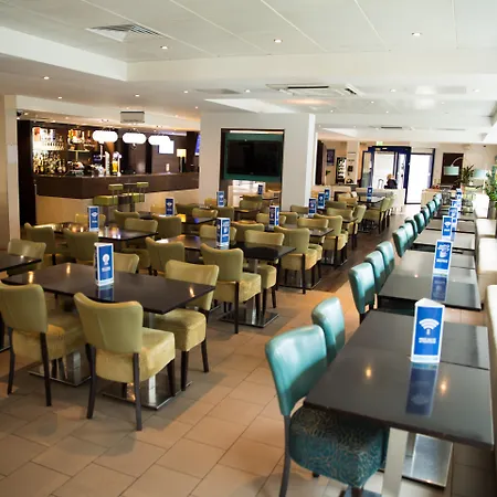 Express Stratford By Ihg 3*