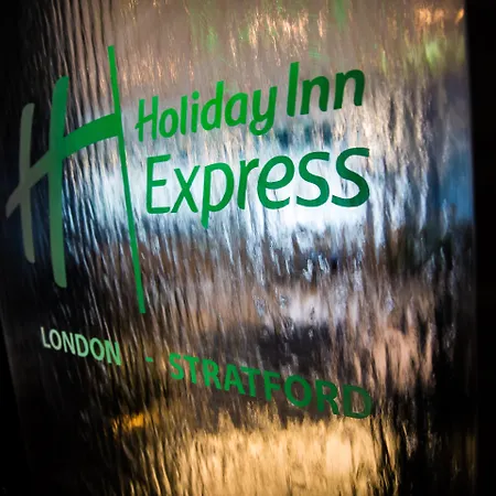 Express Stratford By Ihg Hotel