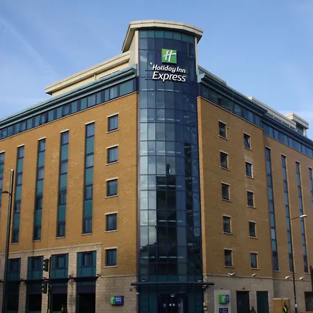 Hotel Express Stratford By Ihg