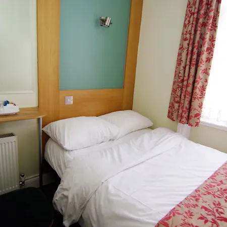 Hotel Westbury 3*