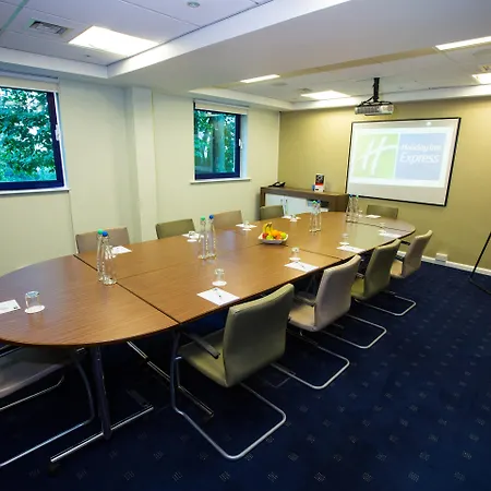 Hotel Express Stratford By Ihg