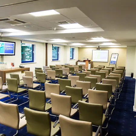Hotel Express Stratford By Ihg