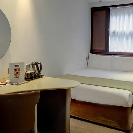 Hotel Corus Hyde Park