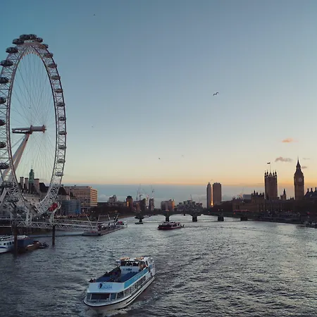 Holiday Camden Lock By Ihg Отель Лондон