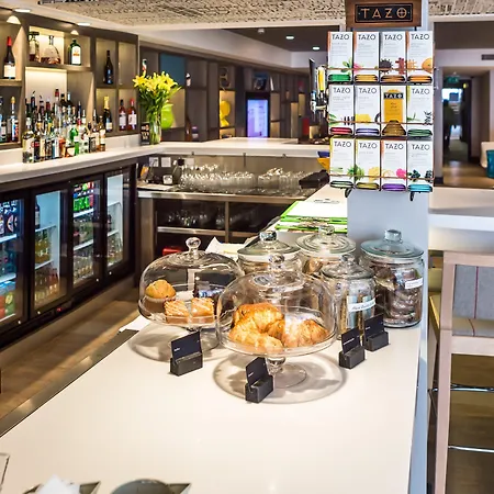 Holiday Camden Lock By Ihg Отель