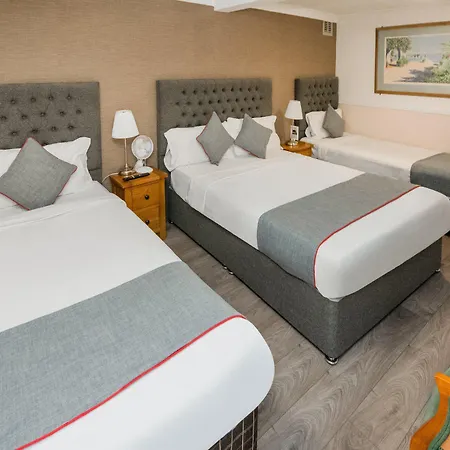 Huttons Hotel, Victoria فندق