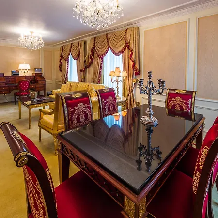 Hotel Bentley 5*