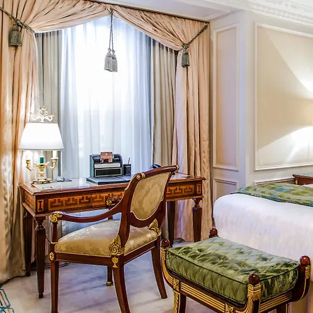 Hotel Bentley 5*