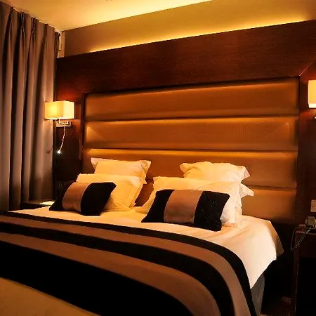 Park Grand Heathrow 4*