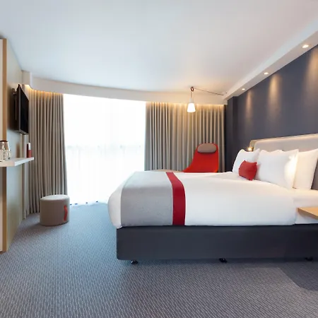 Holiday Express Southwark By Ihg Hotel 3*