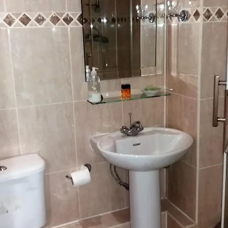 Tony's House Hotel 2*