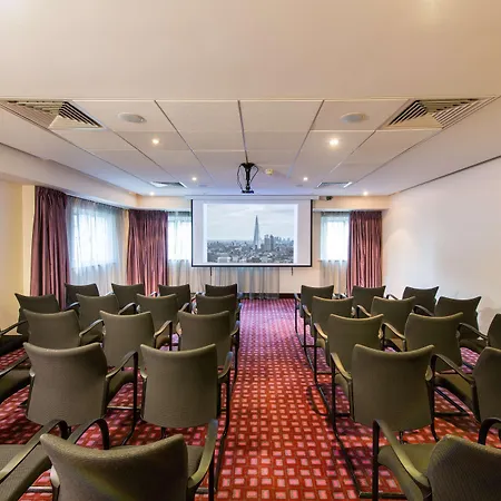 Doubletree By Hilton London Heathrow Airport Hotel 4*