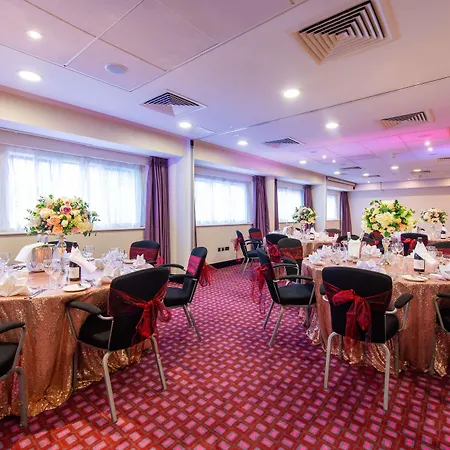 Doubletree By Hilton London Heathrow Airport Hotel