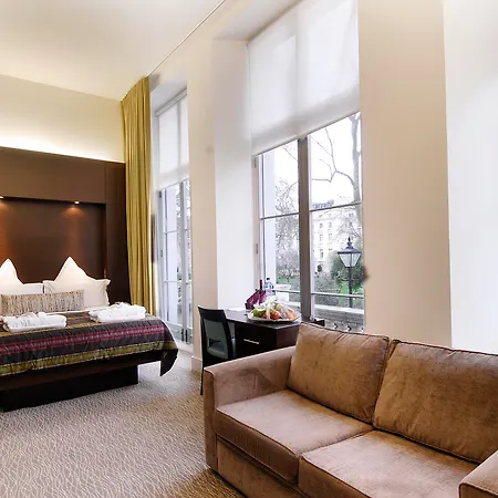 Hotel Inhabit Queen's Gardens, A Member Of Design 5*