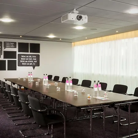 Radisson And Conference Centre London Heathrow Ξενοδοχείο Χίλινγκτον