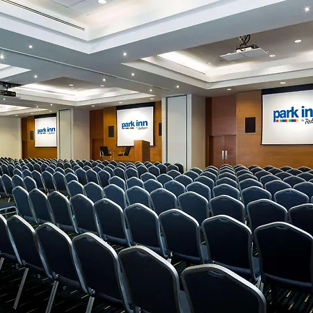 Radisson And Conference Centre London Heathrow 4* Χίλινγκτον