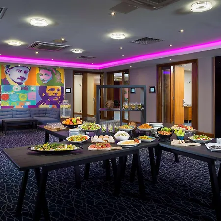 Radisson And Conference Centre London Heathrow Ξενοδοχείο Χίλινγκτον