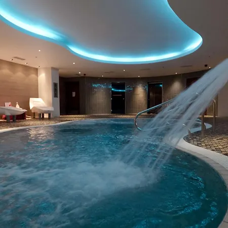Hilton London Heathrow Airport Terminal 5 Hotel