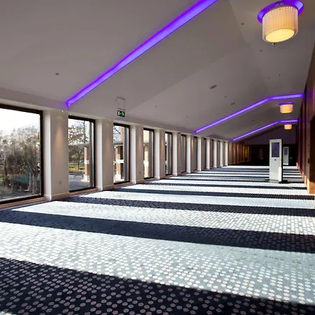 Hilton London Heathrow Airport Terminal 5 Hillingdon