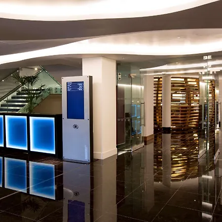 Hilton London Heathrow Airport Terminal 5