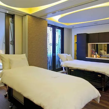 Sofitel St James