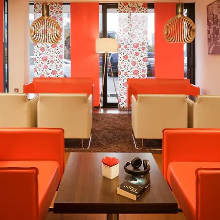 Ibis Docklands Canary Wharf 3*