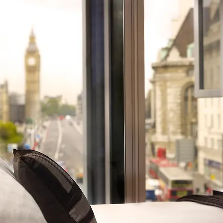 Park Plaza Westminster Bridge 4* Londra