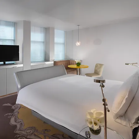 Отель Sanderson 5*