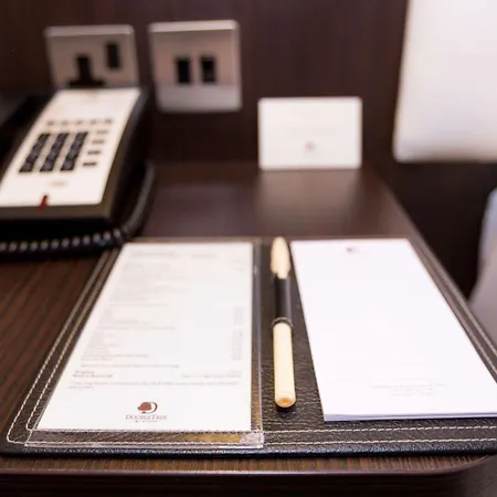 Doubletree By Hilton - Hyde Park Hotel 4*
