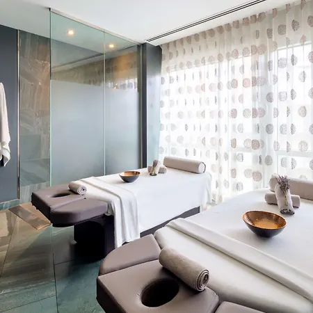 Hotel Radisson Blu Hotel, Canary Wharf East 4*