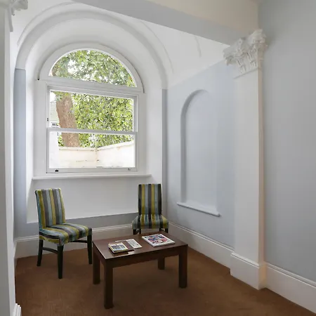 Hyde Park Boutique Hotel 3*
