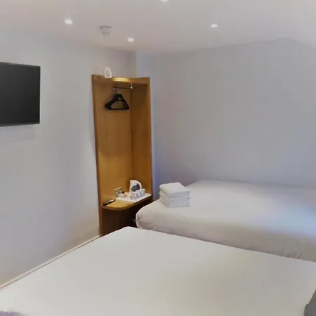 Lancaster Court Hotel