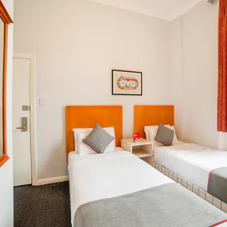Hotel Studios28 3*