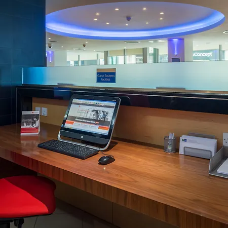 Express London-swiss Hotel