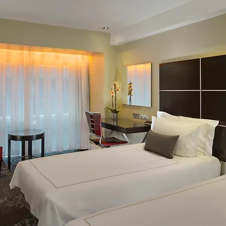 Hotel Park Plaza Riverbank