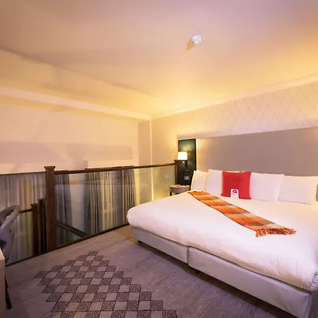 Doubletree By Hilton Kensington Hotel London