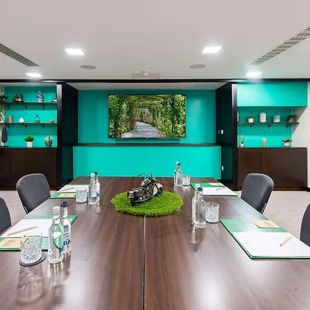 Hotel Doubletree By Hilton Kensington 4*