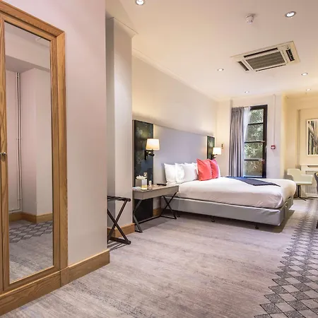 Doubletree By Hilton Kensington Hotel 4*
