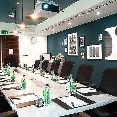 Doubletree By Hilton Kensington London