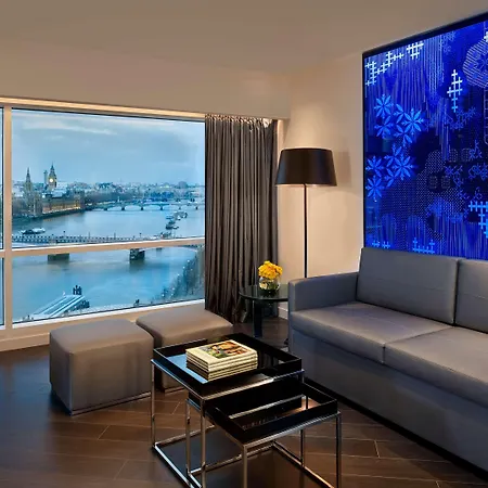 Park Plaza Riverbank 4*