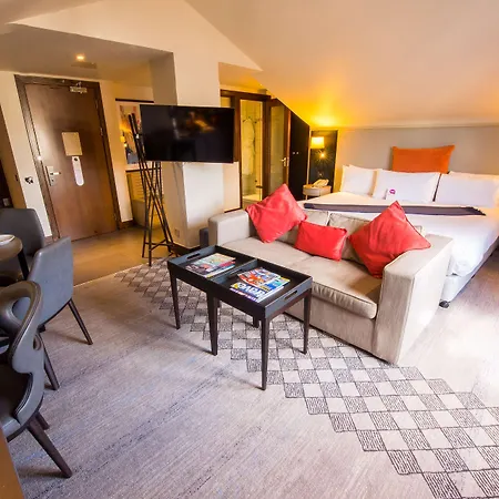 Doubletree By Hilton Kensington Hotel 4*