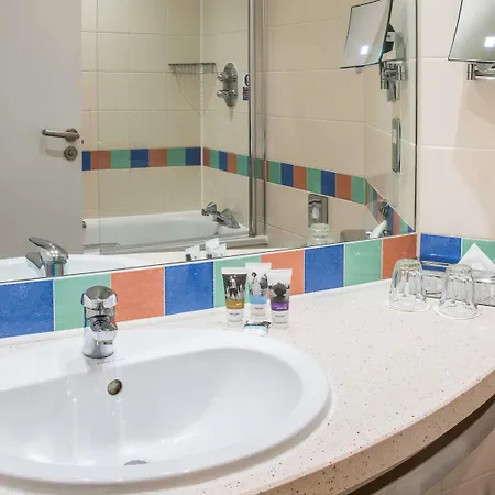 Mercure London Heathrow Airport